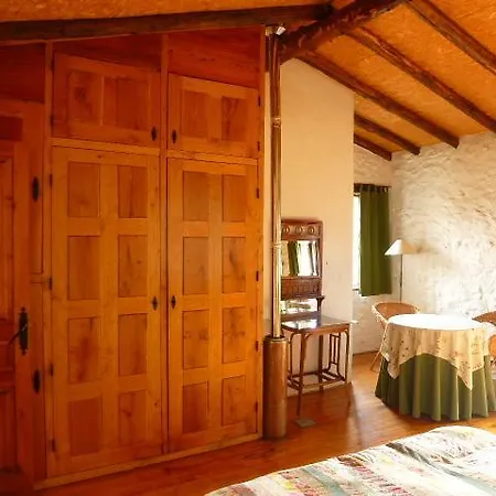 Jardines Del Robledo-Albar Guest House San Miguel del Robledo Room photo